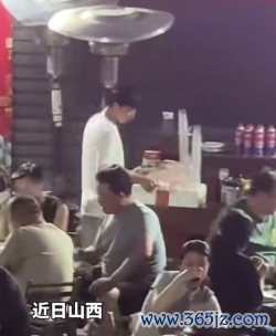 没去约会，没问手机，更没提旅游！男孩高考后夜市打工到凌晨两点